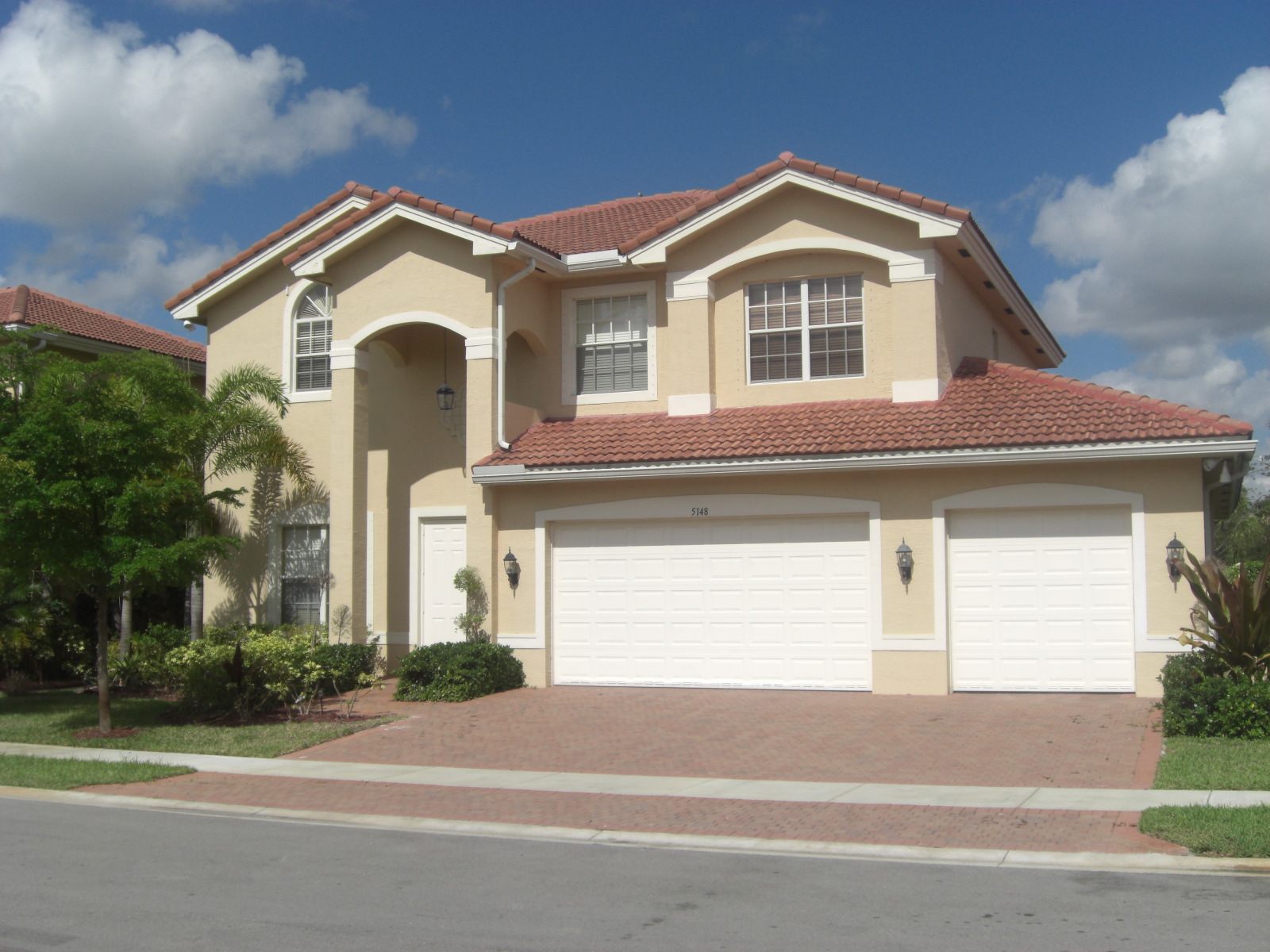 Just Listed Executive Home at Sunset Falls in Miramar